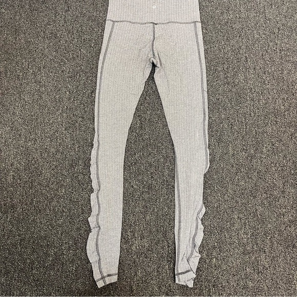 Lululemon Athletica Textured White Leggings - Picture 5 of 9